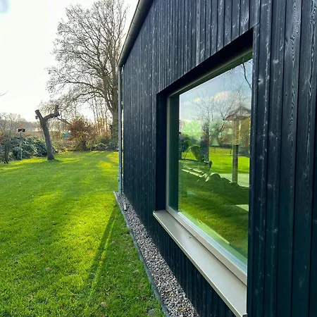 Vakantiehuis Architect's House With Nature View *