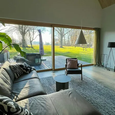 Architect's House With Nature View Hellendorf