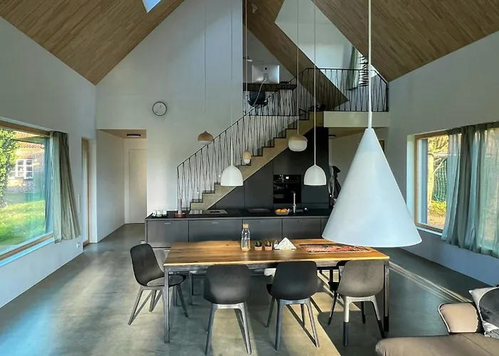 Architect's House With Nature View Сasa de vacaciones Hellendorf